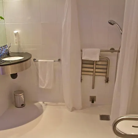 Hotel Express Campo De Gibraltar-barrios By Ihg 3*