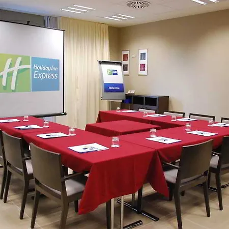 Express Campo De Gibraltar-barrios By Ihg Hotel