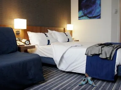 هوليداي إن إكسبريس كامبو دي جيبرالتار-باريوس 3*